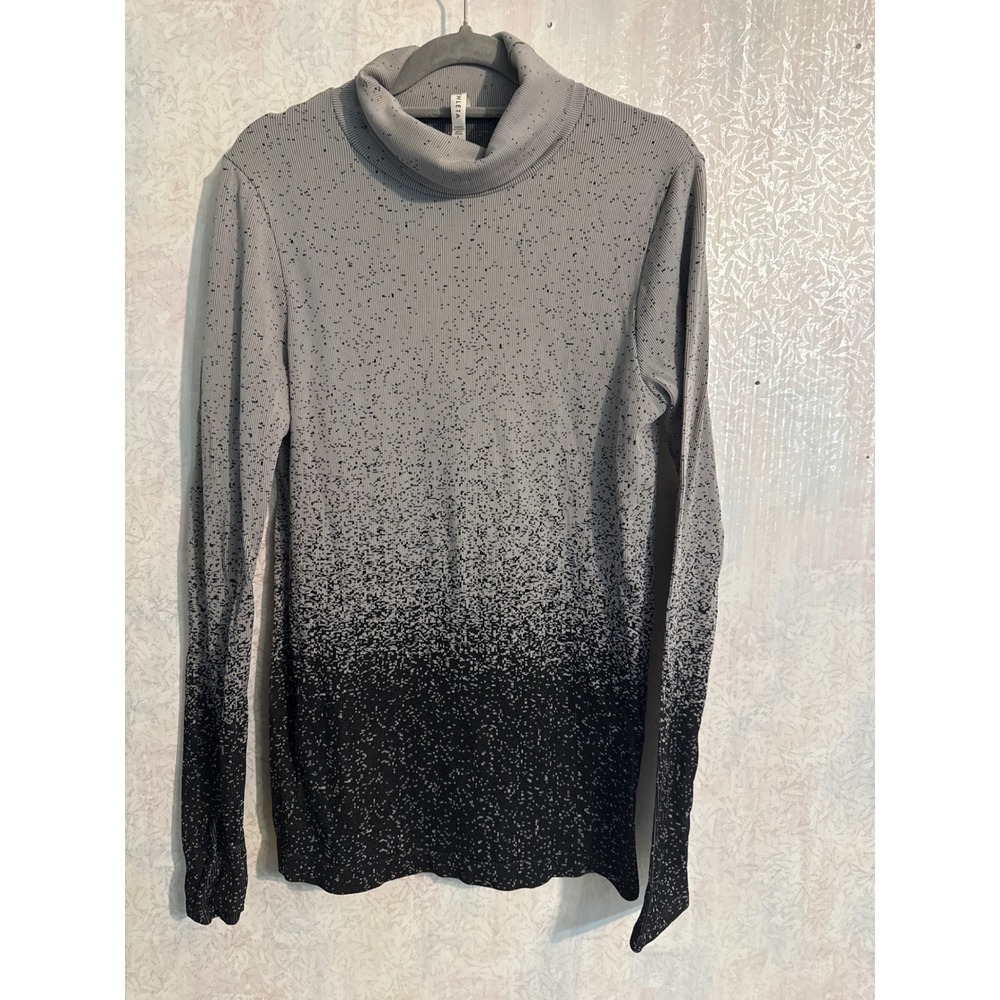 Athleta Grey Black Ombre Ribbed Turtleneck Long Sleeve Top Large L 631825